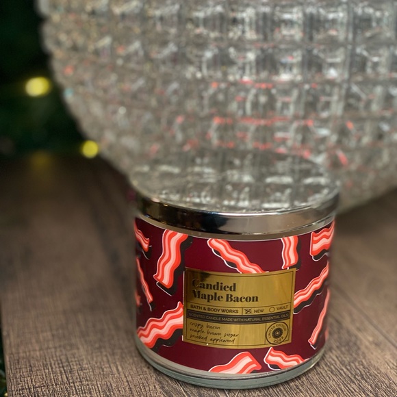 Bath & Body Works Candied Maple Bacon 3-wick Candle Limited Edition NEW - Picture 8 of 8